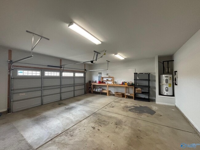 Building Photo - 212 Oracle Cir