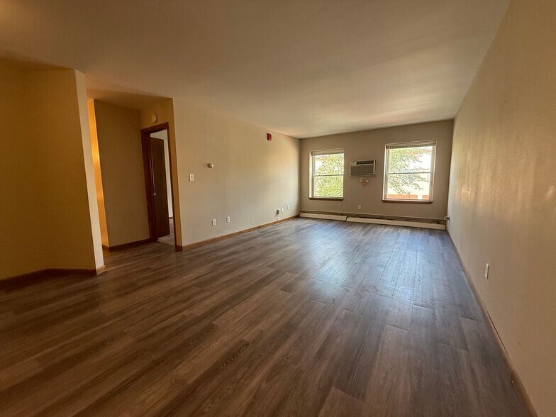 Interior Photo - 3069 Oakland