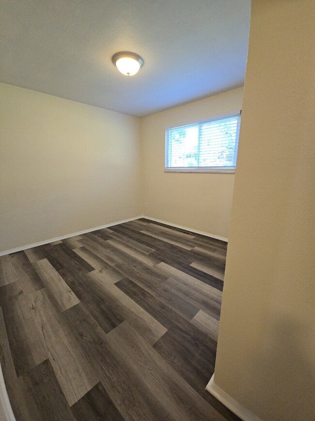 Building Photo - 1005 E Pearl St