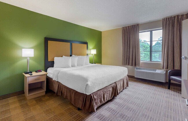 Building Photo - Furnished Studio-Durham - RTP - Miami Blvd. - North