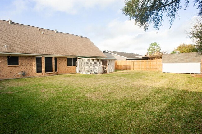 Building Photo - 10606 Kirkhall Dr