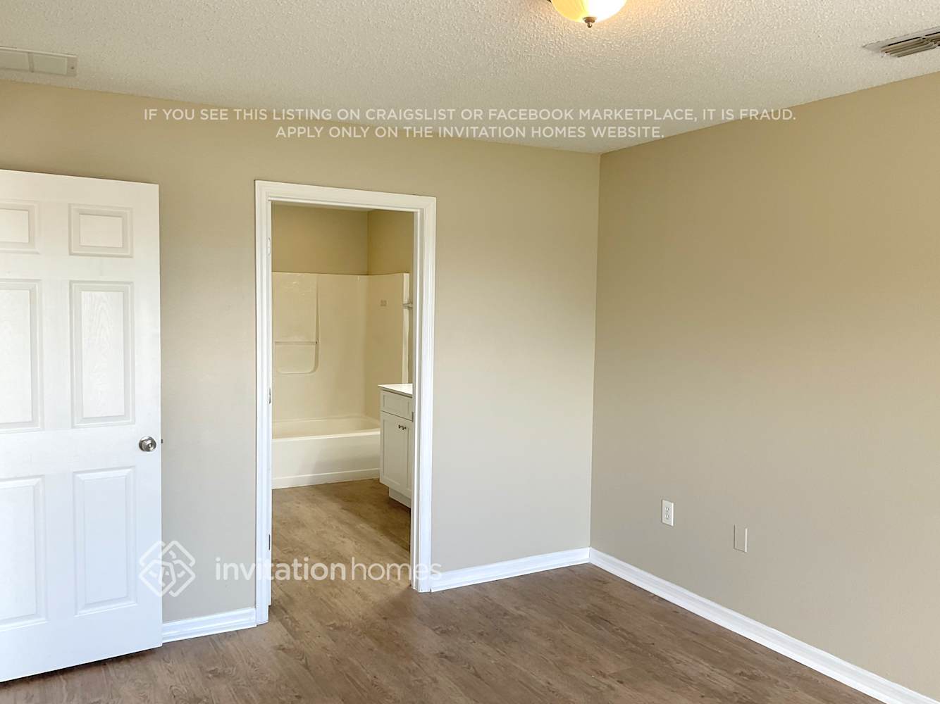 Building Photo - 336 Royal Ridge Dr