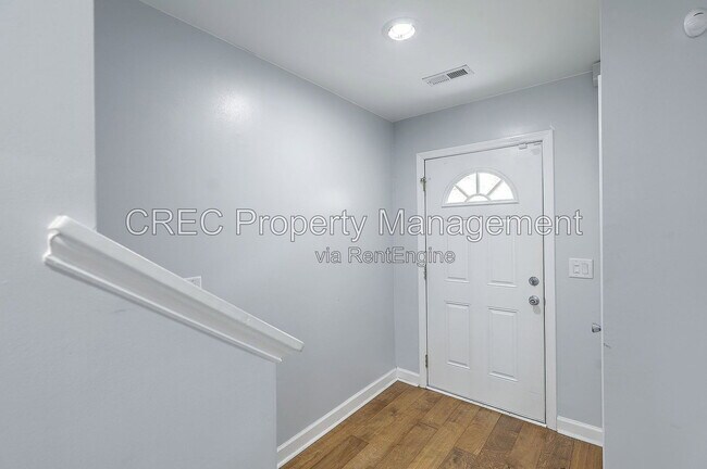 Building Photo - 2882 Mackenzie Ct