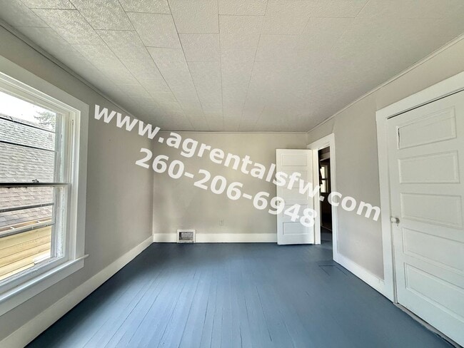 Building Photo - 4 Bedroom Home - Section 8 OK!