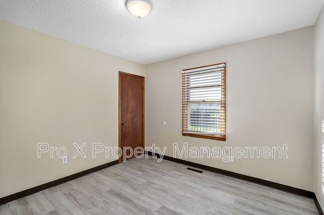 Building Photo - 753 S Campbell