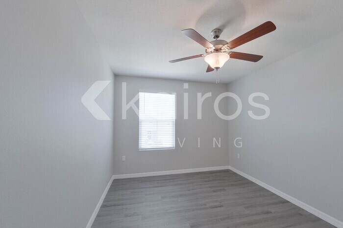 Building Photo - 8675 SW 43rd Ter