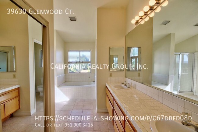 Building Photo - 39630 Glenwood Ct