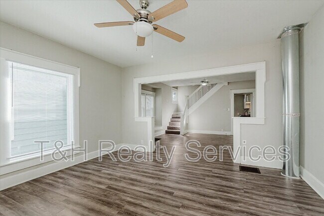 Building Photo - 1134 Lasalle St