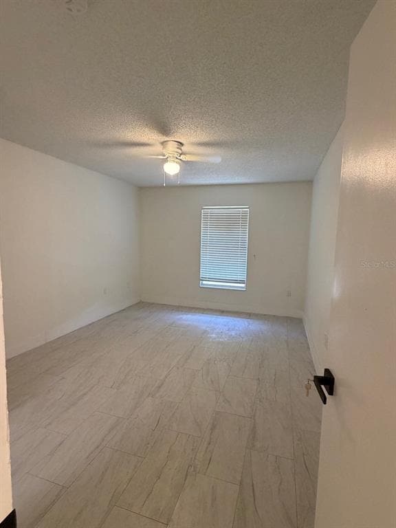 Building Photo - 2711 Willow Run