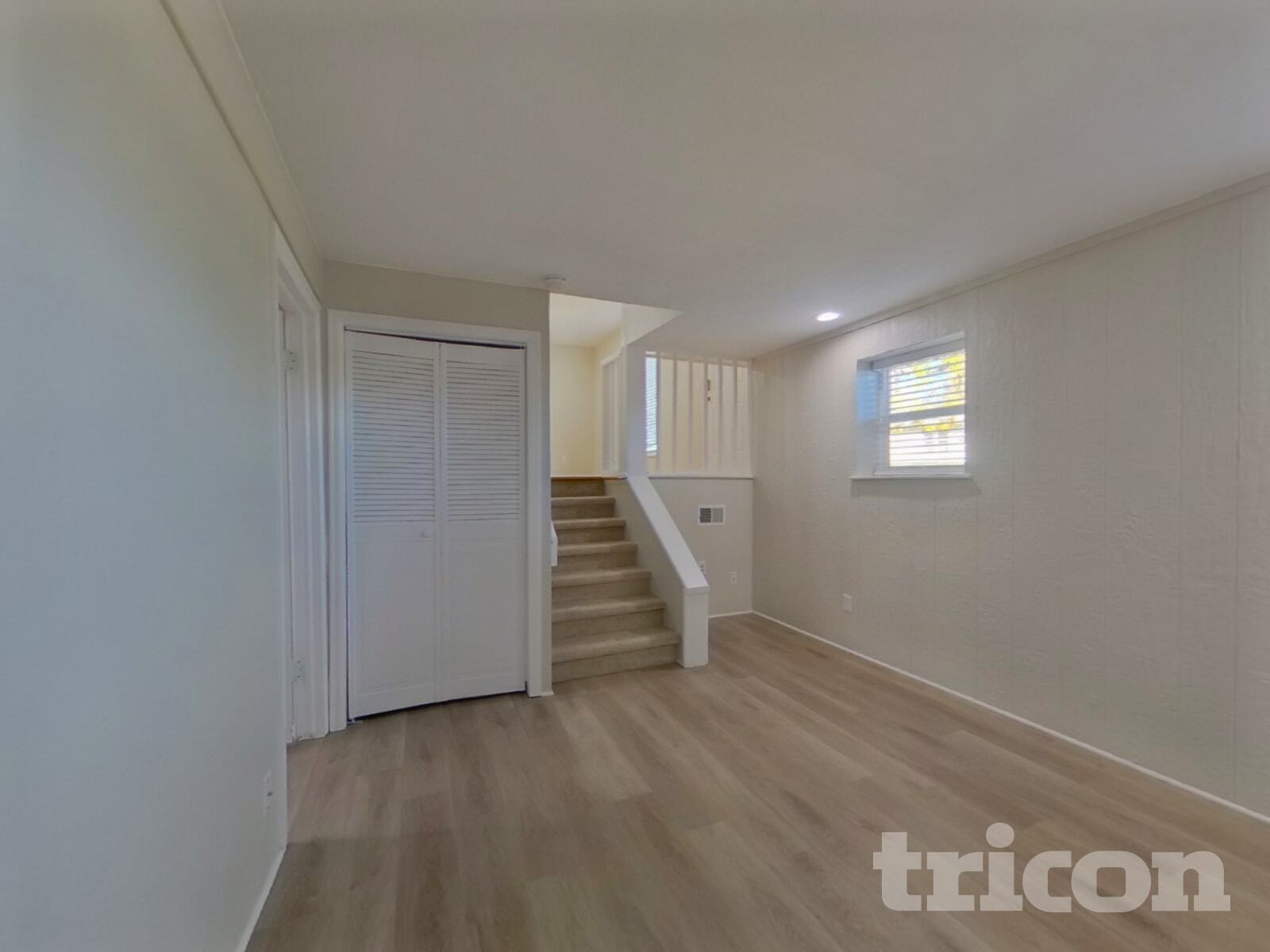 Building Photo - 10025 Alcott St