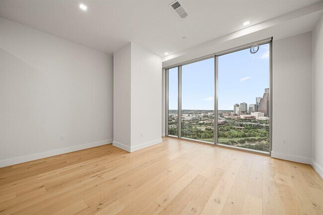 Building Photo - 1711 Allen Pkwy