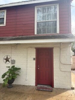 Primary Photo - 1208 N Sylvania Ave