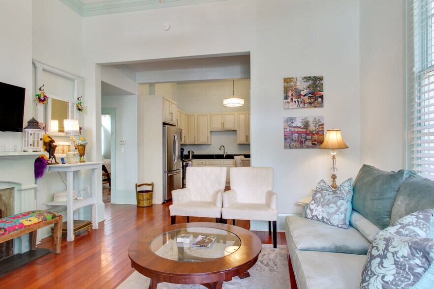 Living Room - 5221 Magazine St