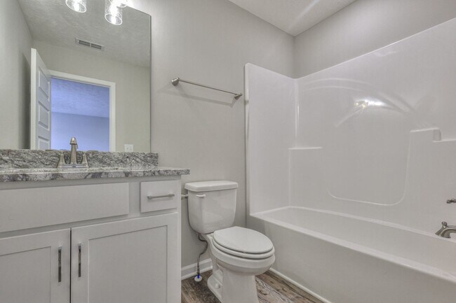 Building Photo - 1/2 OFF First Month!!...Beautiful 3 Bedroom Townhome in Manchester!