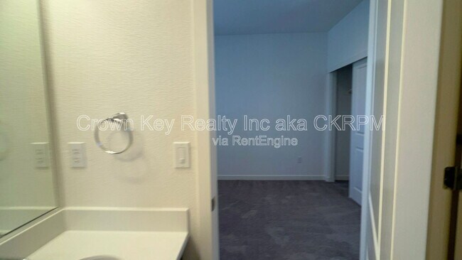 Building Photo - 155 E Ramsey Dr