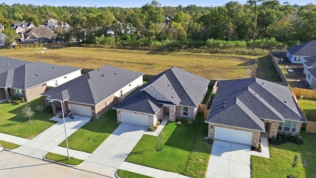 Building Photo - 3918 Sugardale St