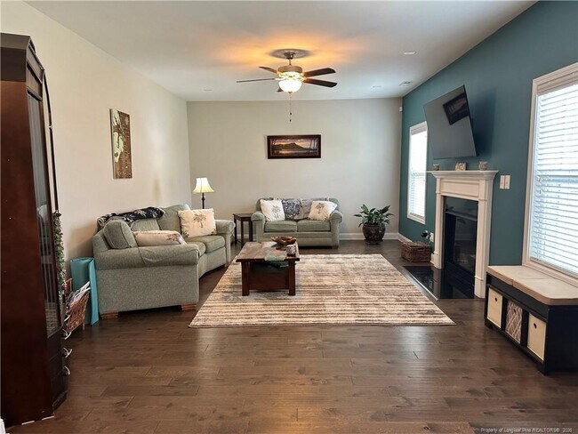 Building Photo - 580 Stonebriar Ave
