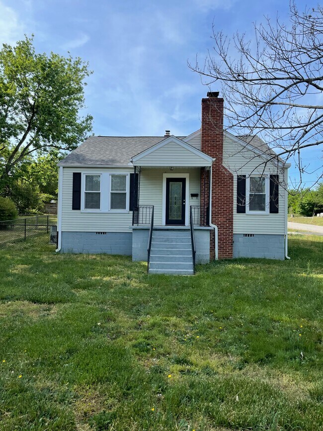 507 State Park Rd 507 State Park Rd Greenville SC 29609 Apartment