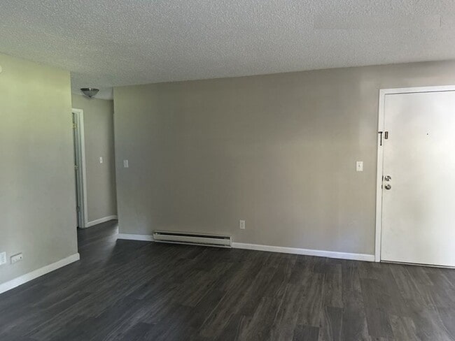 Building Photo - 92 Mesa Rd