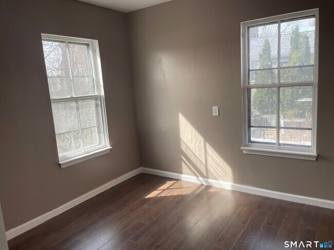 Building Photo - 40 Exchange St