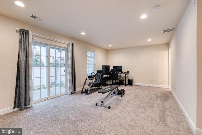 Building Photo - 1071 Red Clover Rd