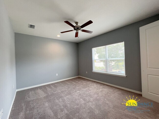 Building Photo - 162 Creve Core Dr