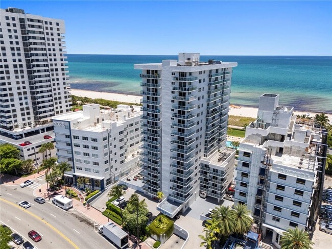 Building Photo - 2457 Collins Ave