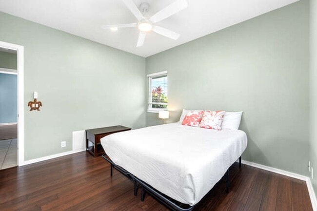 Building Photo - Beautiful Home in Gated Community