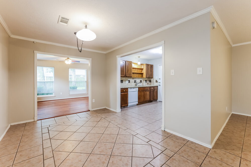 Building Photo - 3810 Village Well Dr