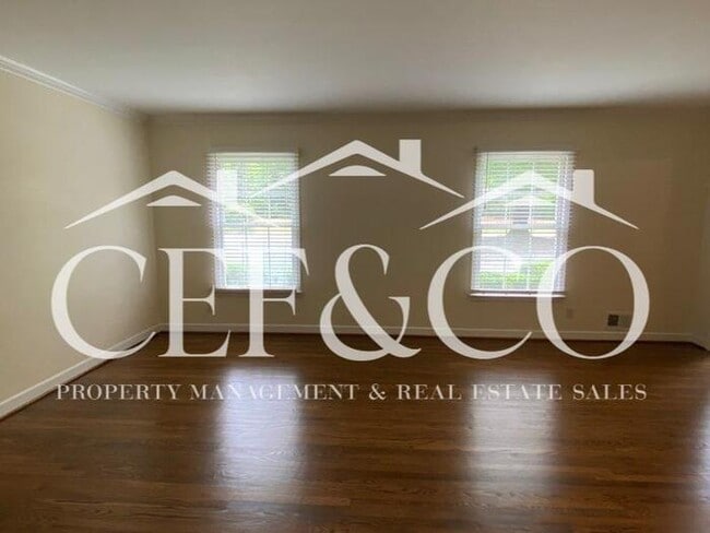 Building Photo - Large 2-Story 3BR/3BA Home with Garage, Ap...