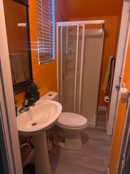 Building Photo - 1185 Polzin Way