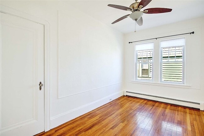Building Photo - 93 4th St