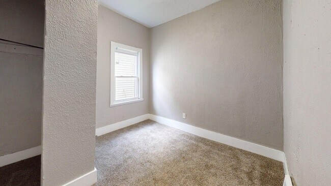 Building Photo - 6011 Pear Ave