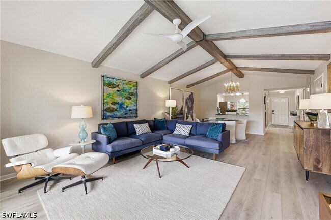 Building Photo - 500 Misty Pines Cir