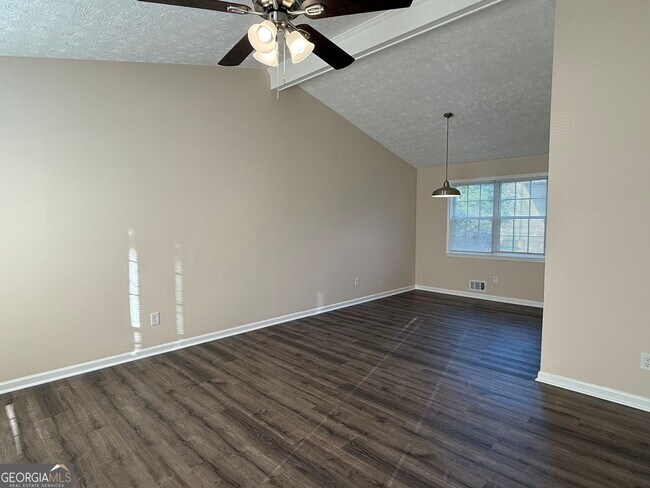 Building Photo - 10111 Settlers Grove Rd NE