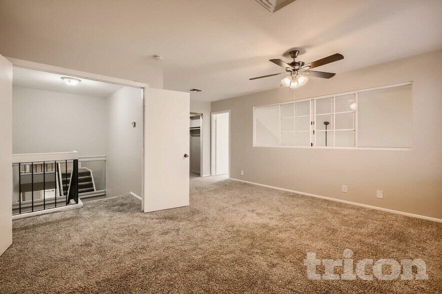 Building Photo - 2455 E Broadway Rd