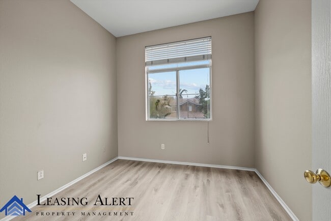 Building Photo - 23721 Skycrest Cir Dr