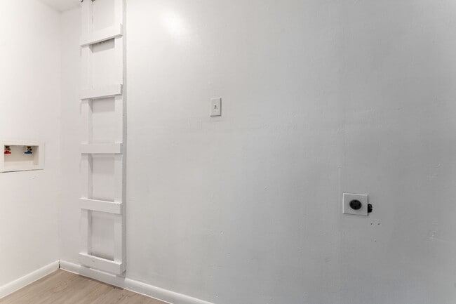 Building Photo - Welcome to a Home Full of Character and Comfort!