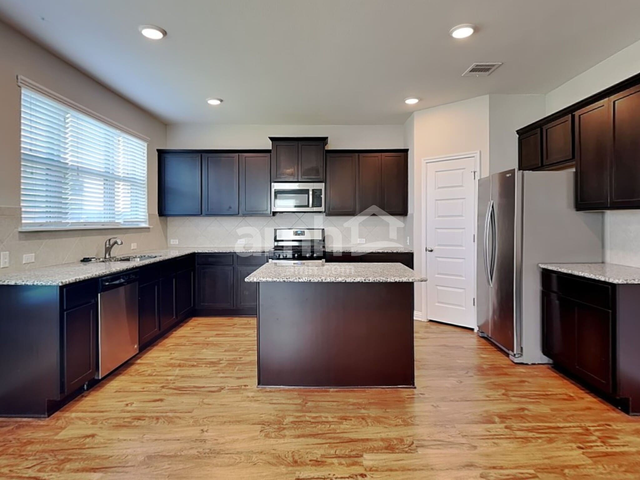 Building Photo - 8113 Turnberry Ln
