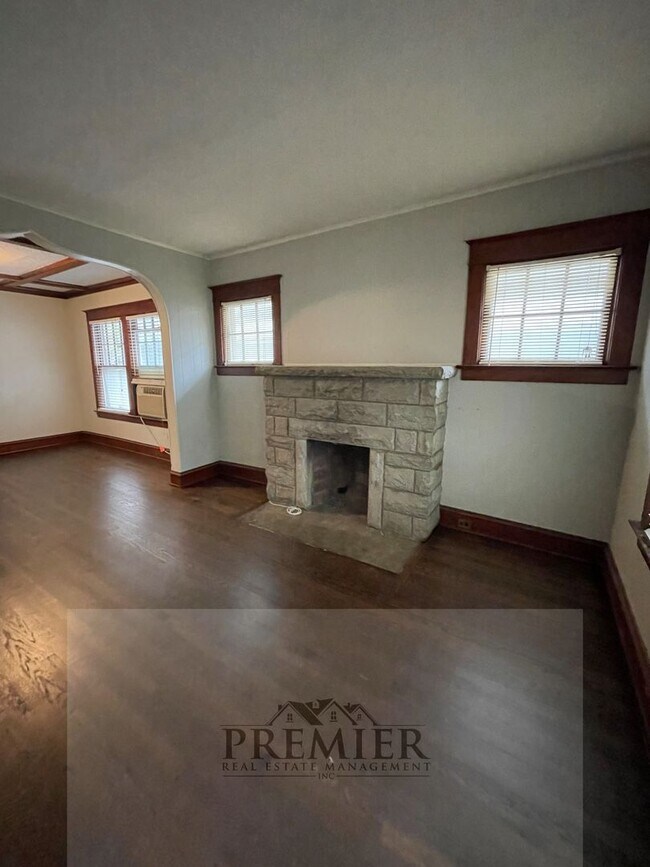 Building Photo - 4545 Fairmount Ave