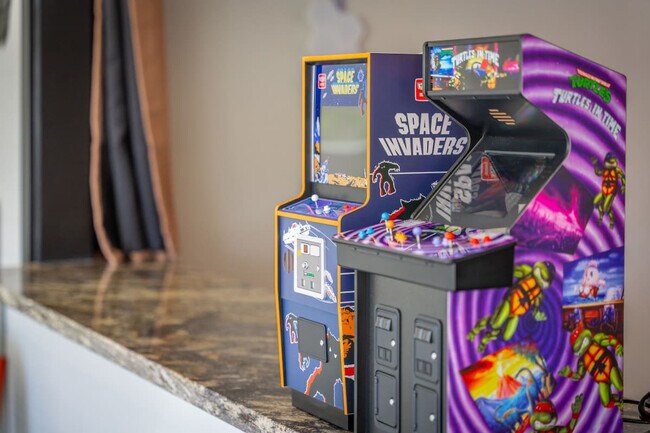 Building Photo - 14350 Ghost Rider Dr