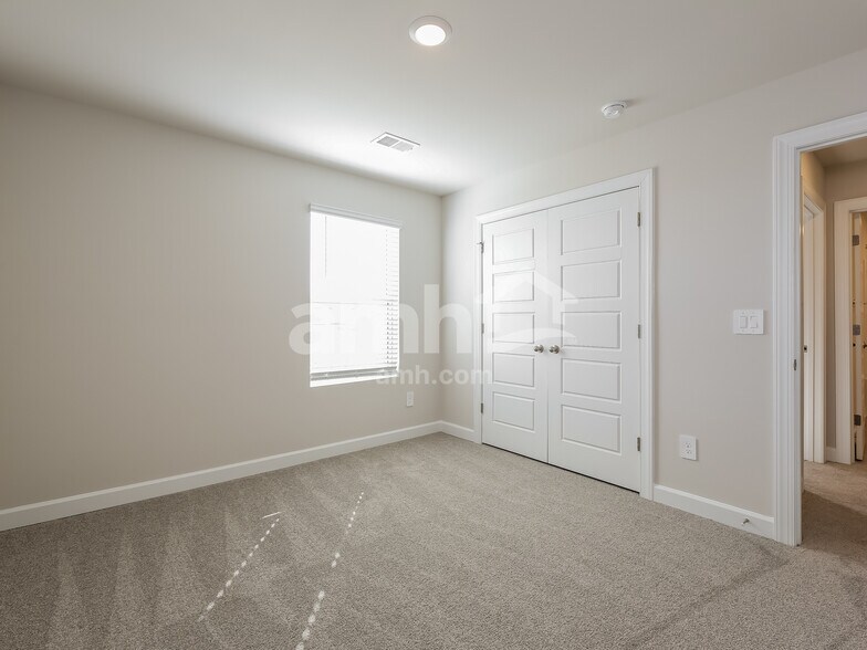 Building Photo - 797 Treeline Rd