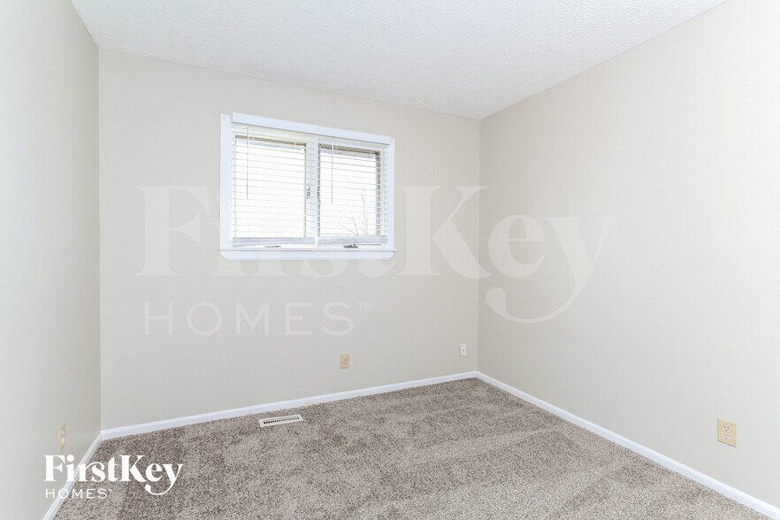 Building Photo - 5873 Gilmore Dr