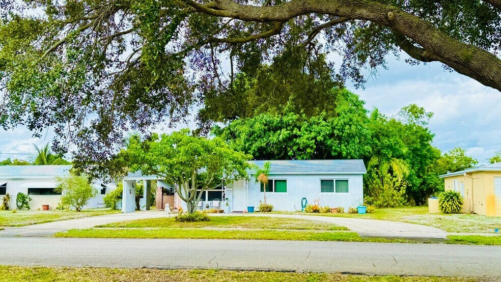 Building Photo - 347 Flagler Blvd