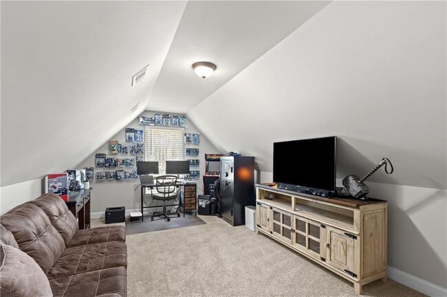 Building Photo - 2121 Charmond Dr