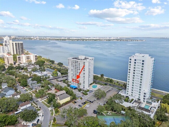 Building Photo - 2611 Bayshore Blvd