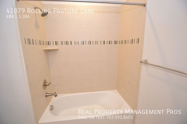 Building Photo - 41079 Rolling Pasture Ln