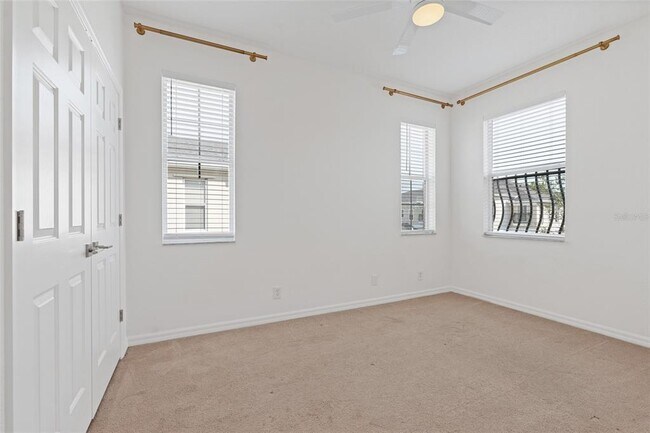 Building Photo - 1129 Venetian Harbor Dr NE