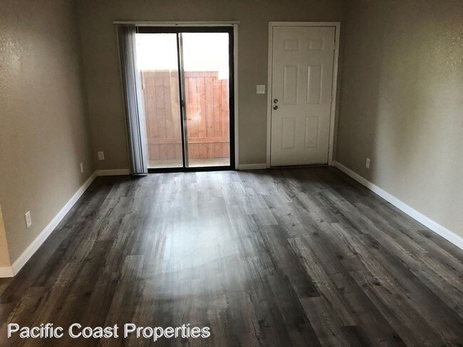 Building Photo - 2626 Marigold Ln