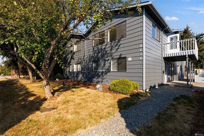 Building Photo - Amazing 3 bed with option for 4th bedroom in duplex